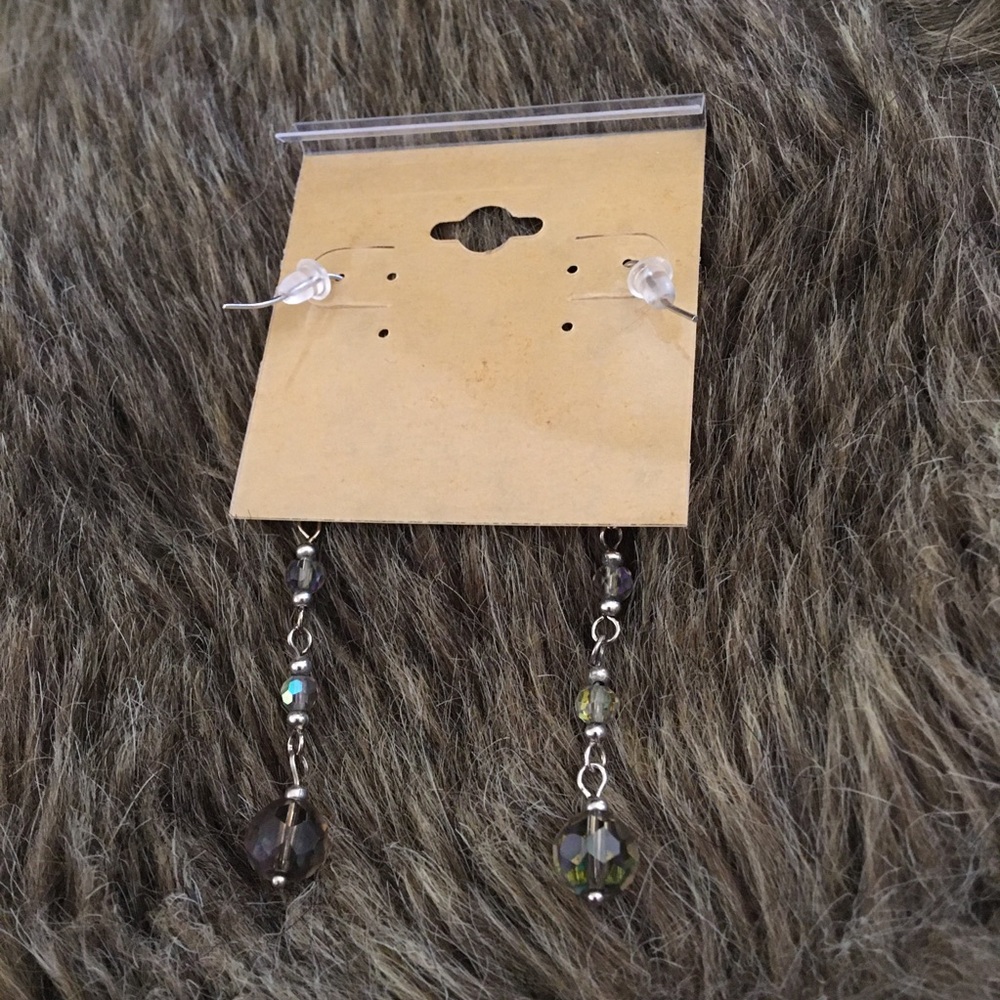Vintage repurpose rainbow glass drop earrings - Picture 5 of 5
